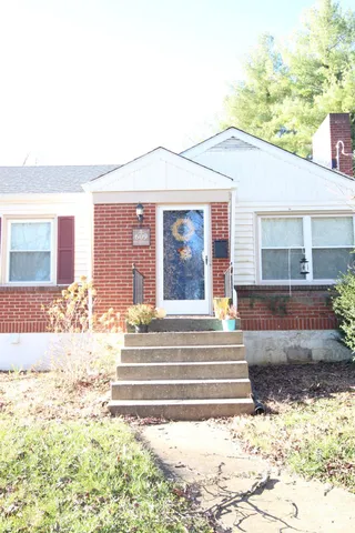 $1,400 | 609 Midvale Street, Lynchburg, VA 24502