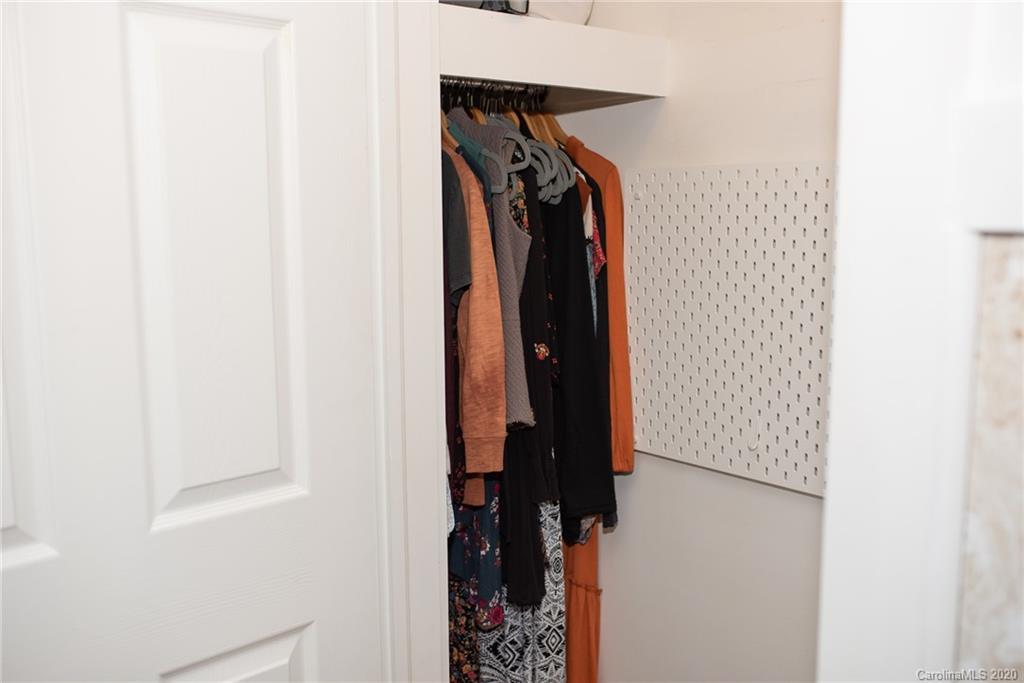198 Beverly Road Asheville, NC 28805 - Photo 22 of 36 Gallery Image 22