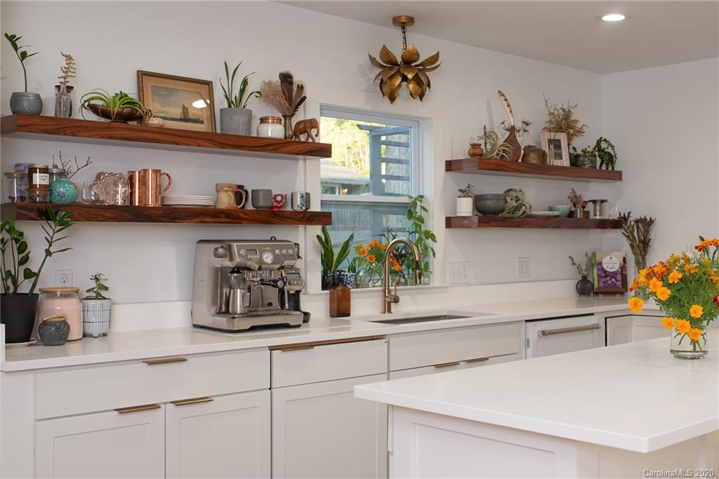 198 Beverly Road Asheville, NC 28805 - Photo 8 of 36 Gallery Image 8