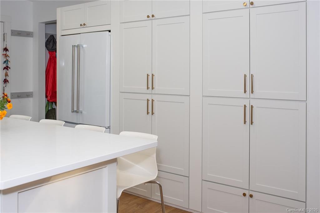 198 Beverly Road Asheville, NC 28805 - Photo 10 of 36 Gallery Image 10