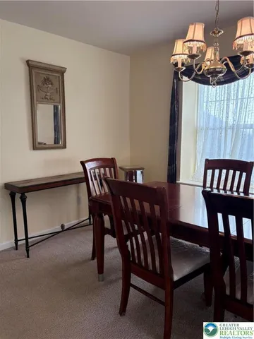 $390,000 | 5619 Stonecroft Lane, Lower Macungie Township, PA 18106