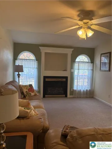 $390,000 | 5619 Stonecroft Lane, Lower Macungie Township, PA 18106