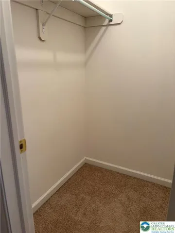 $390,000 | 5619 Stonecroft Lane, Lower Macungie Township, PA 18106