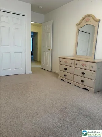 $390,000 | 5619 Stonecroft Lane, Lower Macungie Township, PA 18106