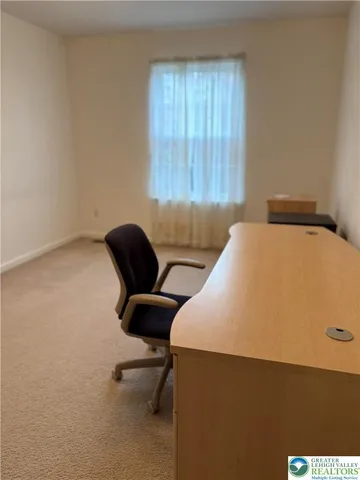 $390,000 | 5619 Stonecroft Lane, Lower Macungie Township, PA 18106