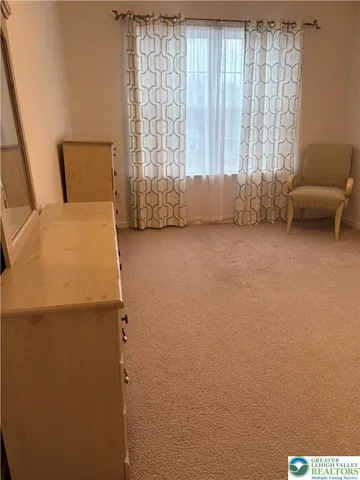 $390,000 | 5619 Stonecroft Lane, Lower Macungie Township, PA 18106