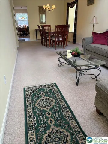 $390,000 | 5619 Stonecroft Lane, Lower Macungie Township, PA 18106