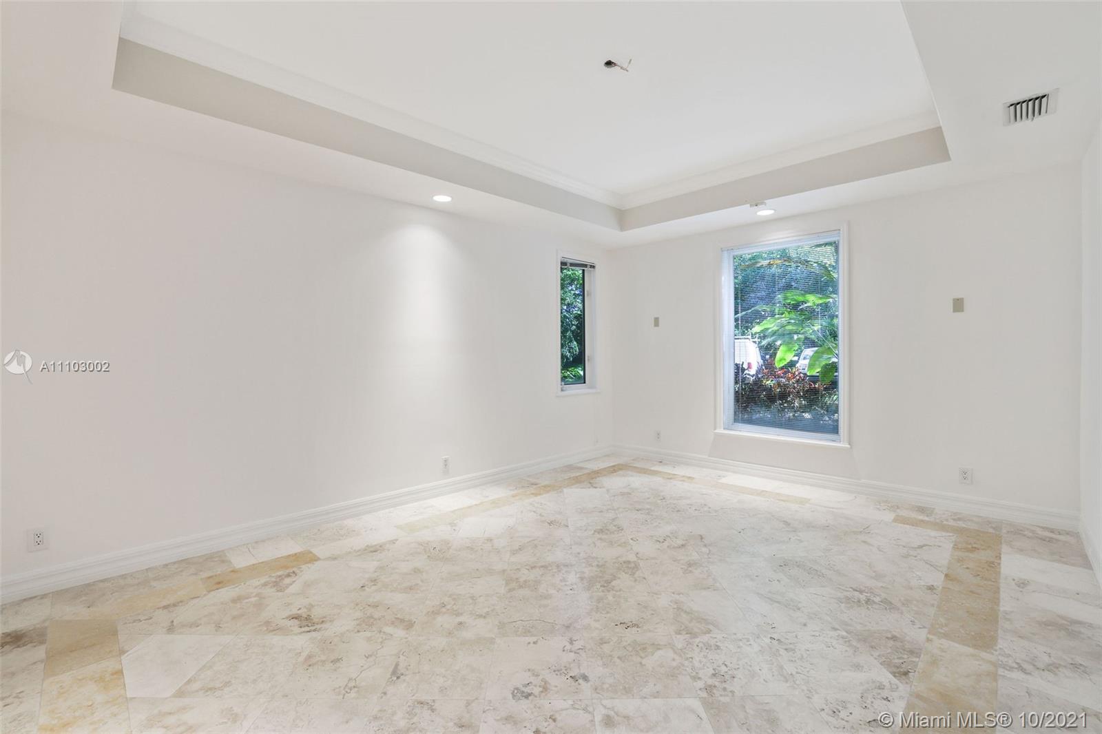 7260 Erwin Road Miami, FL 33143 - Photo 16 of 43