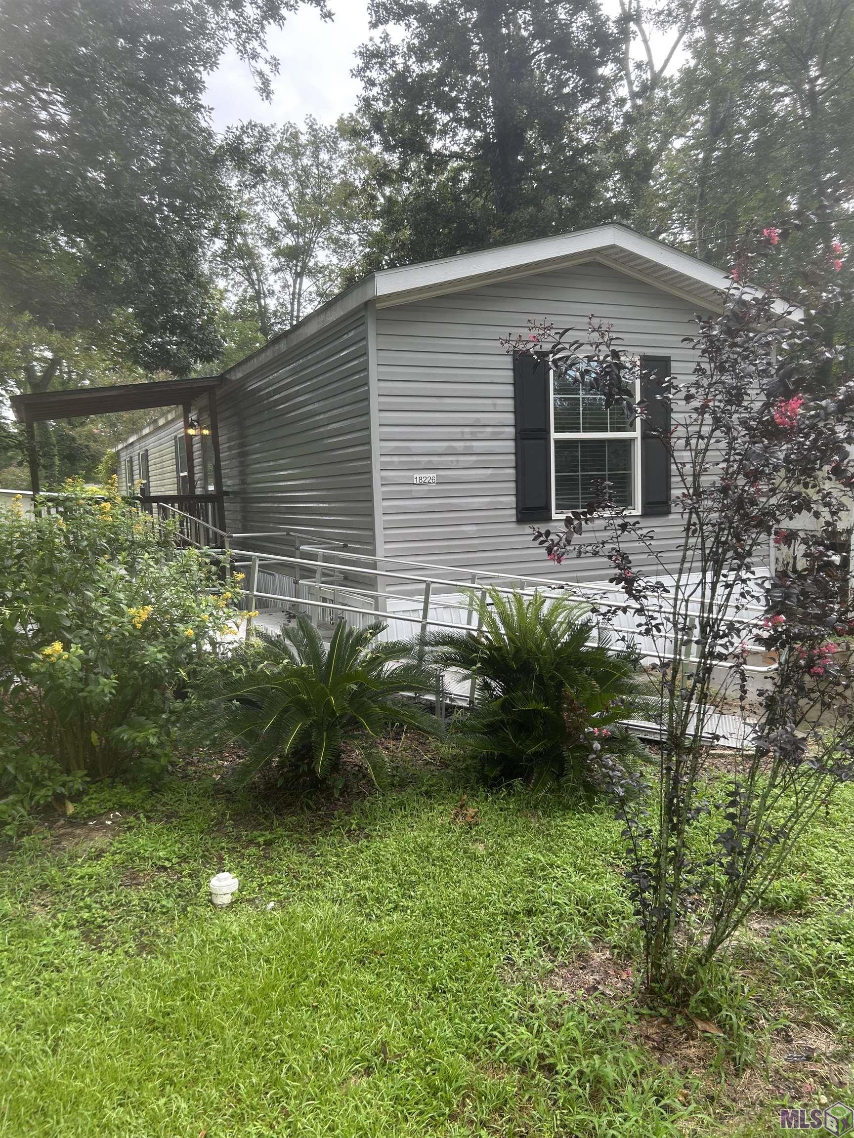 18226 Little Prairie Road Prairieville, LA 70769 - Photo 2 of 39
