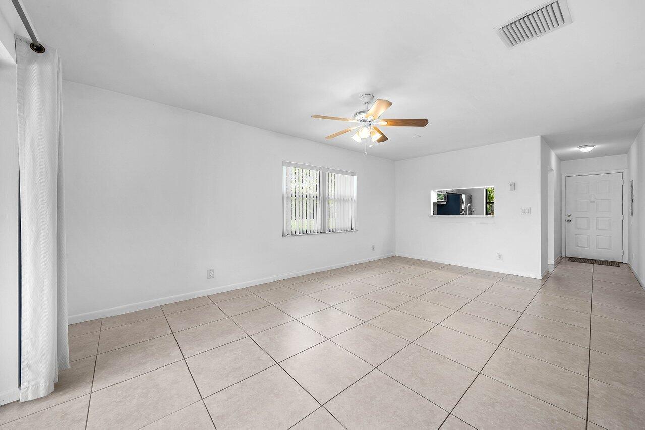 16422 Straw Way Delray Beach, FL 33484 - Photo 13 of 33 16422 Straw Way