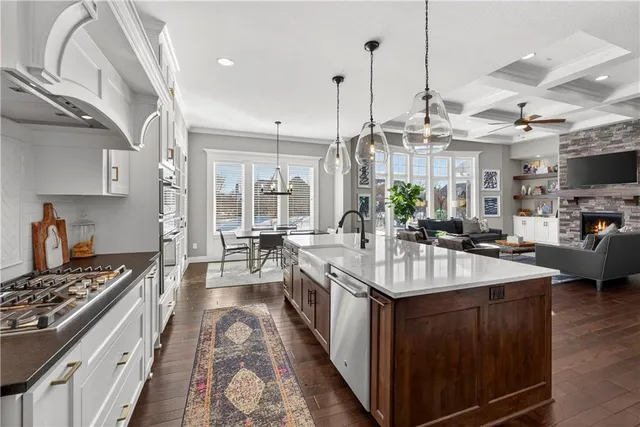 $1,399,000 | 10505 West 162nd Street, Overland Park, KS 66221