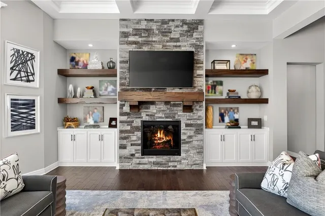 $1,399,000 | 10505 West 162nd Street, Overland Park, KS 66221