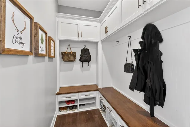 $1,399,000 | 10505 West 162nd Street, Overland Park, KS 66221