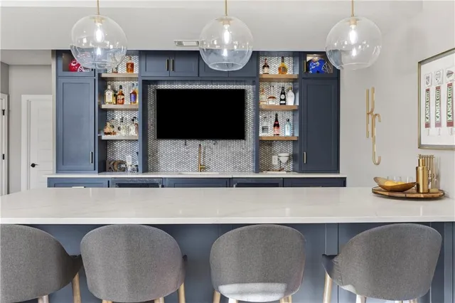 $1,399,000 | 10505 West 162nd Street, Overland Park, KS 66221