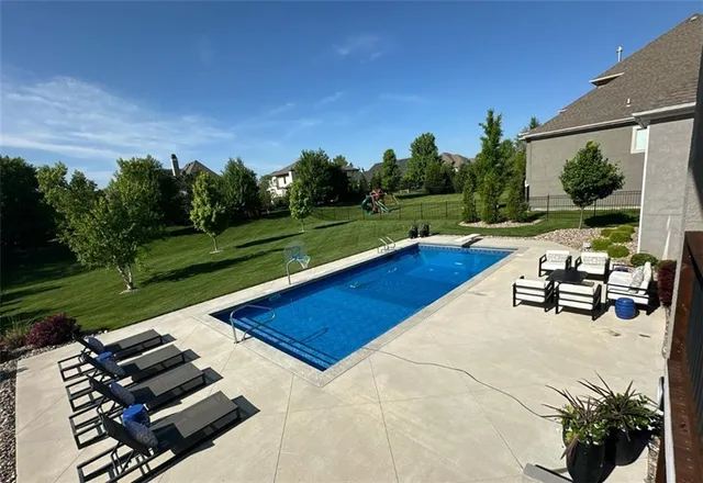 $1,399,000 | 10505 West 162nd Street, Overland Park, KS 66221