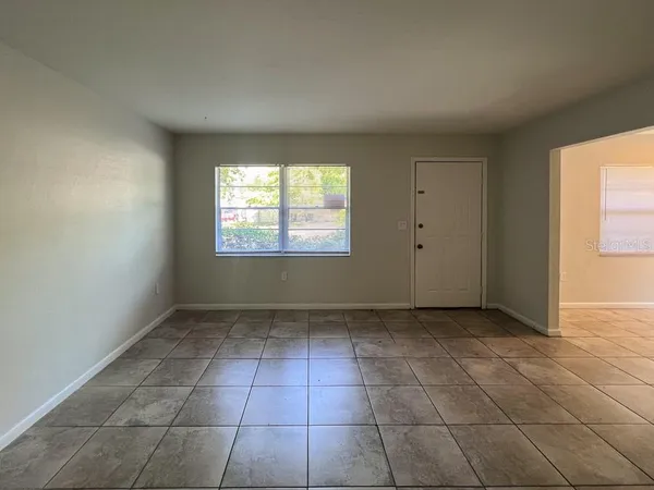 $1,125 | 5925 Southwest 10th Lane, Unit A, Gainesville, FL 32607