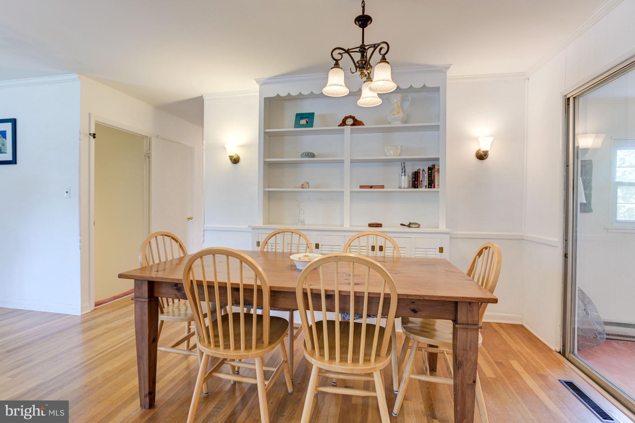 1319 Middleford Road Catonsville, MD 21228 - Photo 10 of 34 Dining Room
