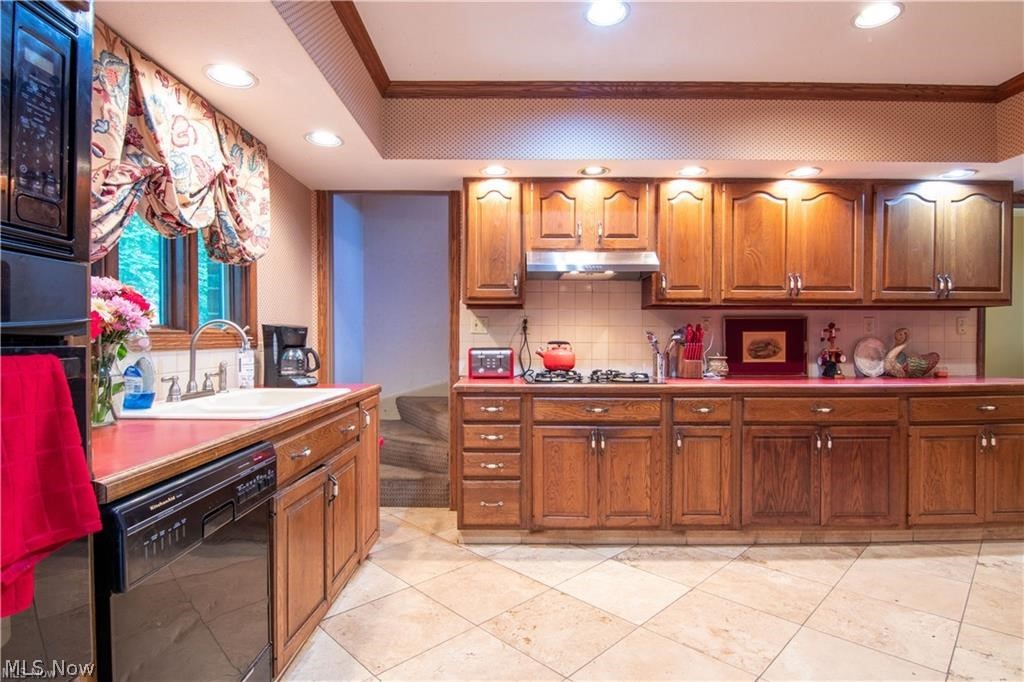 912 Merriman Road Akron, OH 44303 - Photo 12 of 35 Gallery Image 12