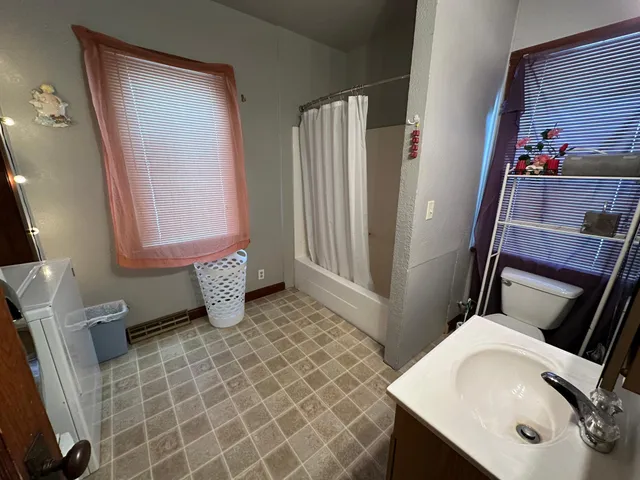 $999,999 | 56 40th Avenue, Jasper, MN 56144