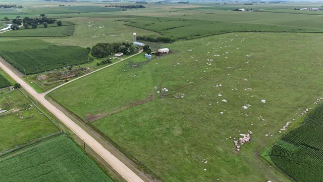 $999,999 | 56 40th Avenue, Jasper, MN 56144