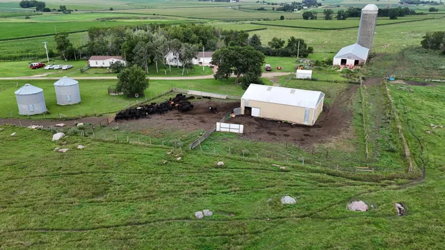 $999,999 | 56 40th Avenue, Jasper, MN 56144