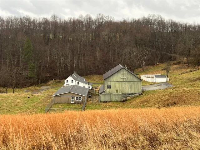 $400,000 | 747 Forever Lane, Ligonier, PA 15658