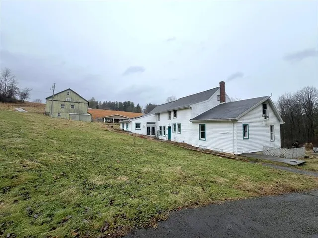 $400,000 | 747 Forever Lane, Ligonier, PA 15658