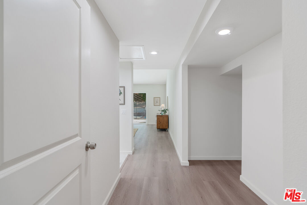 19 Rippling Streme Irvine, CA 92603 - Photo 29 of 69