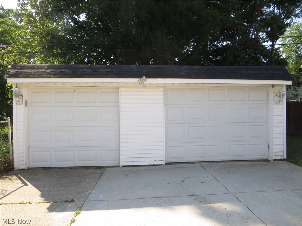 4347 Redding Road Cleveland, OH 44109 - Photo 5 of 50
