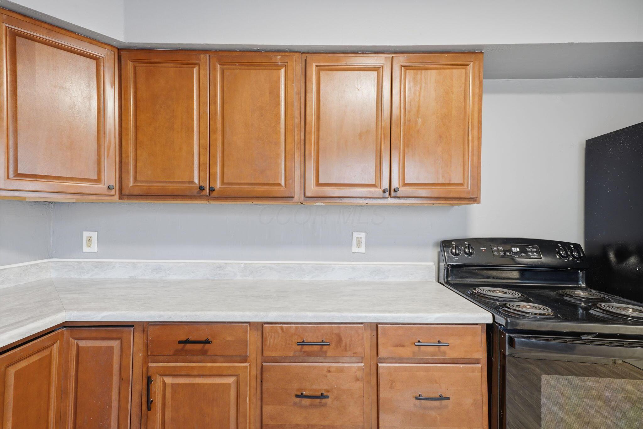 904 Reeb Avenue Columbus, OH 43207 - Photo 17 of 52 17-web-or-mls-904-reeb-ave