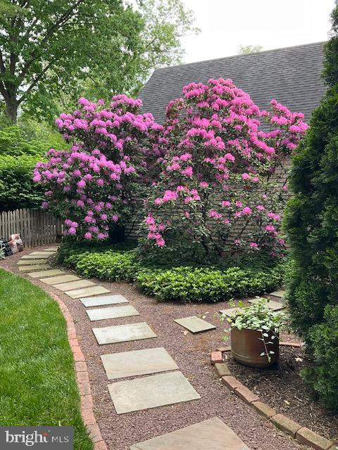 4 Locke Court Ewing, NJ 08628 - Photo 40 of 43 a view of a backyard with potted plants