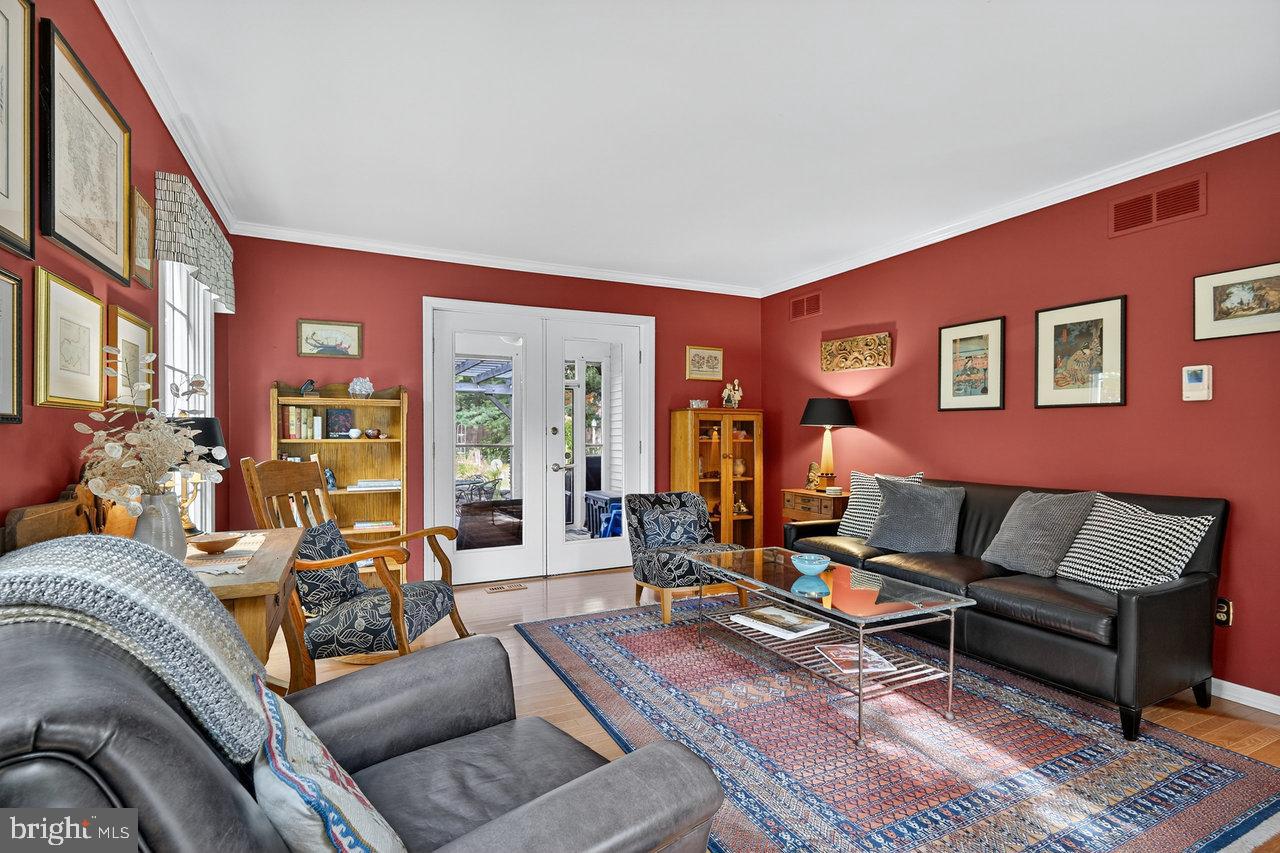 4 Locke Court Ewing, NJ 08628 - Photo 9 of 43 a living room with furniture and a fireplace