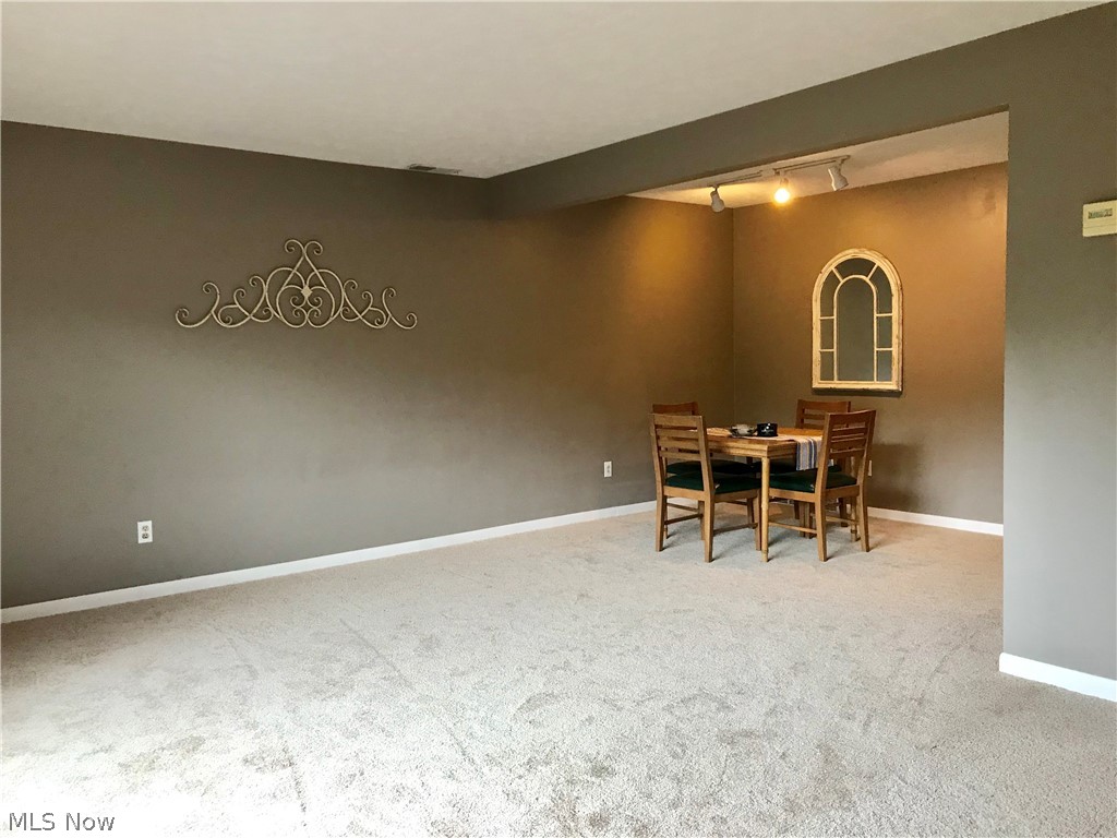 3237 Mayfield Road, Unit 3 Cleveland Heights, OH 44118 - Photo 2 of 14 Gallery Image 2