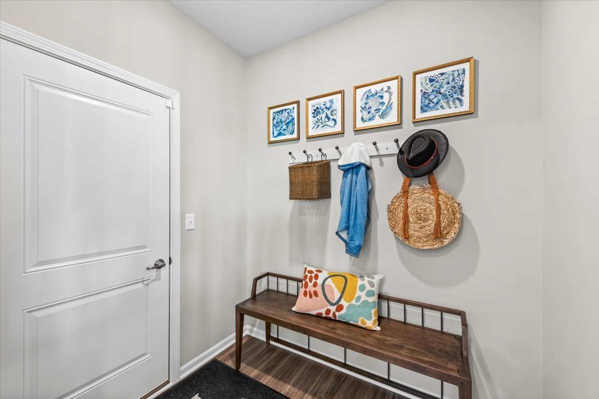 107 Ellis Road Algonquin, IL 60102 - Photo 16 of 34 Gallery Image 16