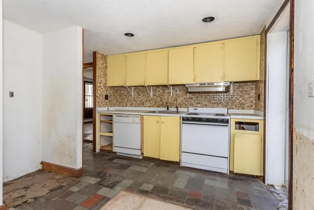 $499,900 | 271 Washington Street, Canton, MA 02021