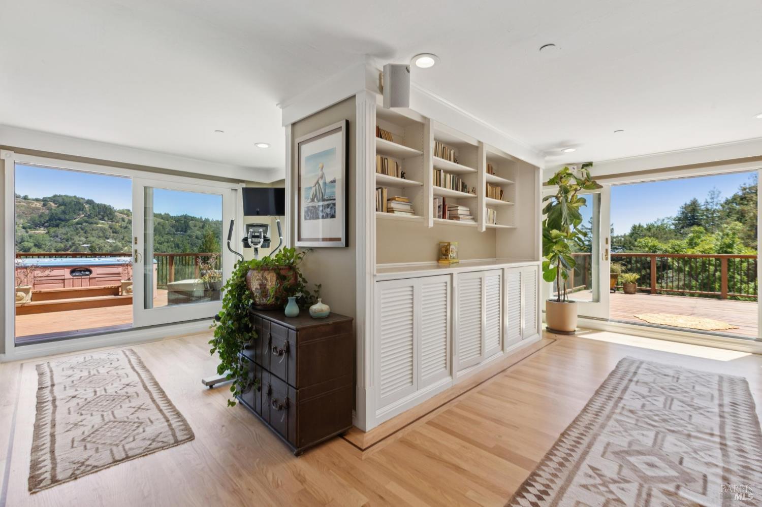 222 Marguerite Avenue Mill Valley, CA 94941 - Photo 32 of 59 front view of a house with a porch