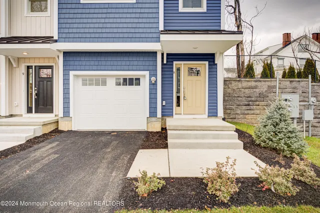 $4,000 | 8 Raritan Avenue, Keyport, NJ 07735