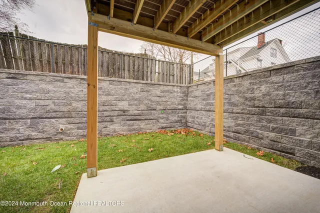 $4,000 | 8 Raritan Avenue, Keyport, NJ 07735