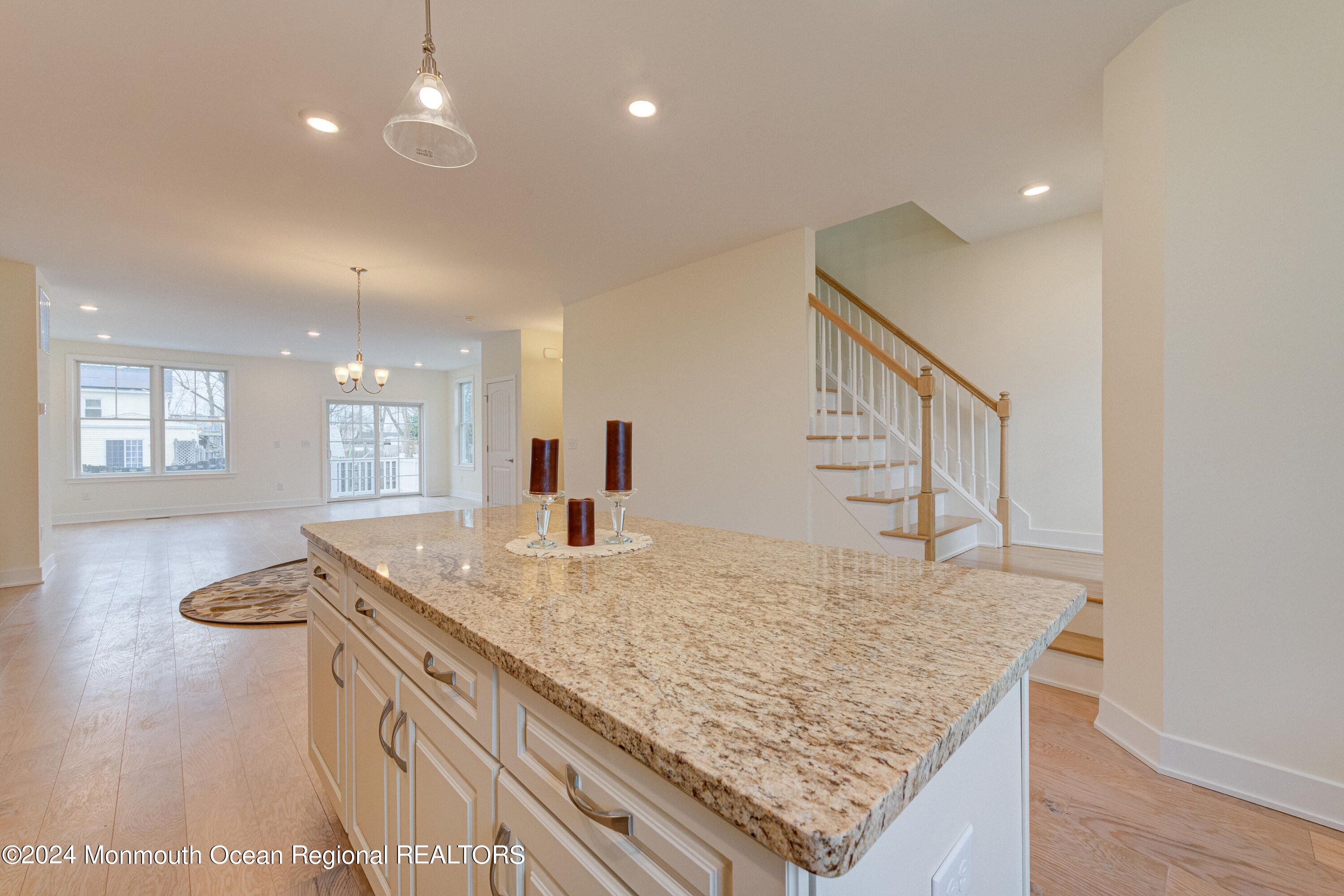 8 Raritan Avenue Keyport, NJ 07735 - Photo 16 of 38 8_raritan_cove021