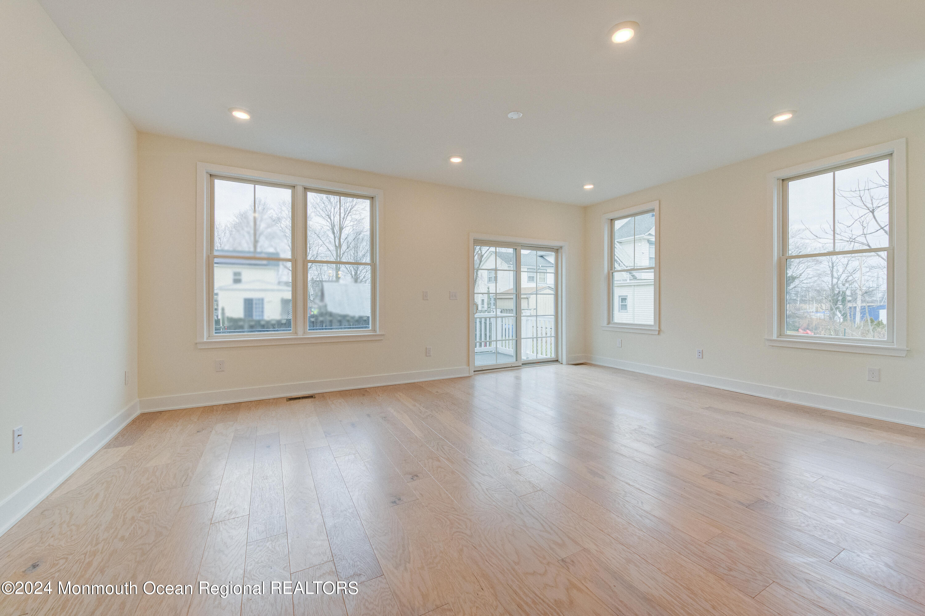 8 Raritan Avenue Keyport, NJ 07735 - Photo 18 of 38 8_raritan_cove014