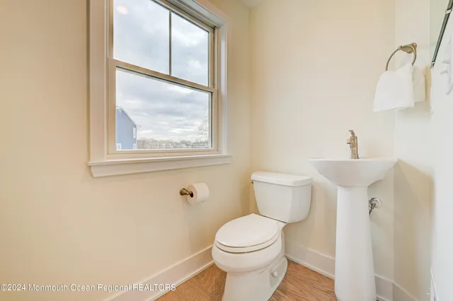 $4,000 | 8 Raritan Avenue, Keyport, NJ 07735