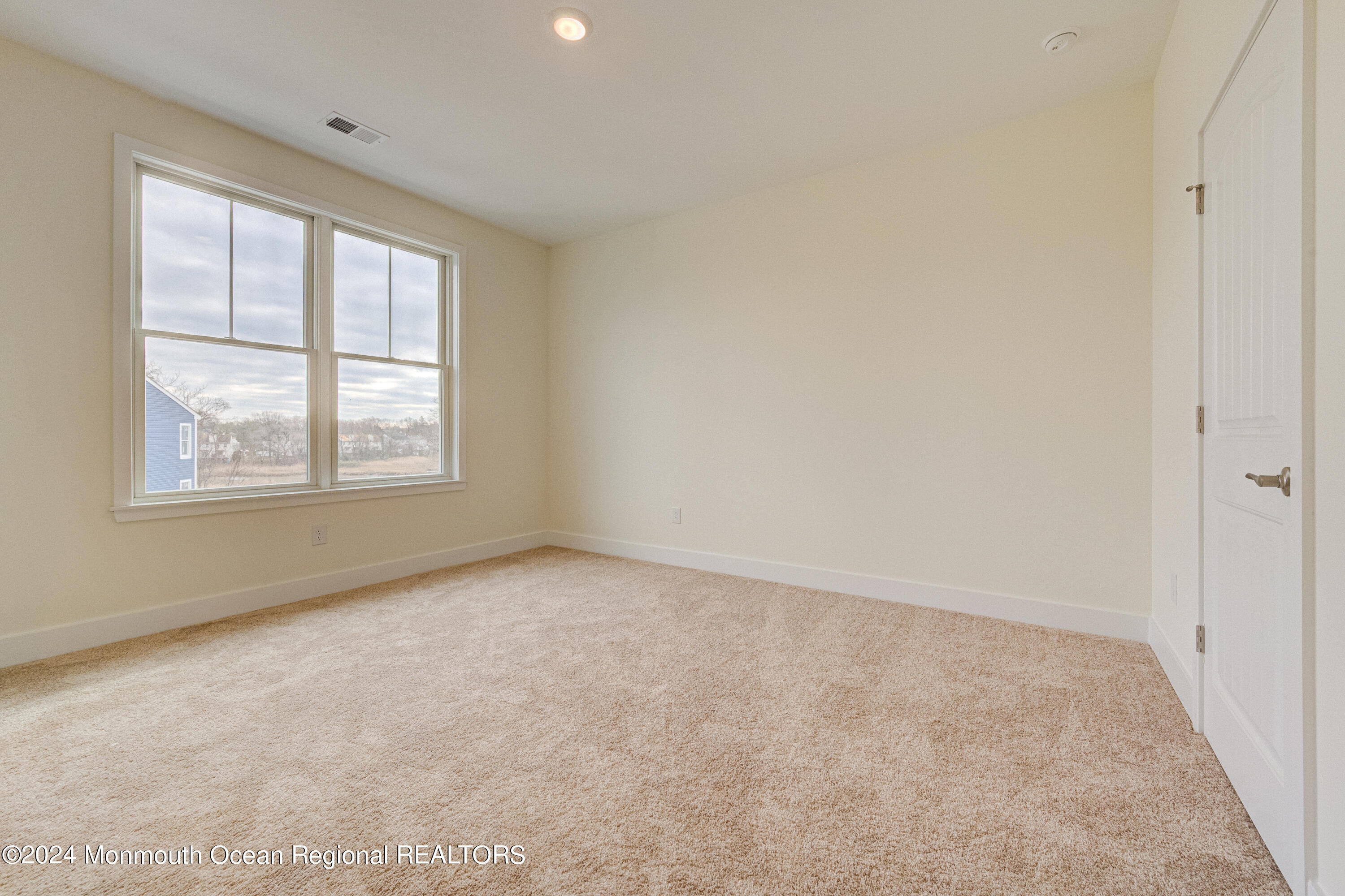 8 Raritan Avenue Keyport, NJ 07735 - Photo 25 of 38 8_raritan_cove025