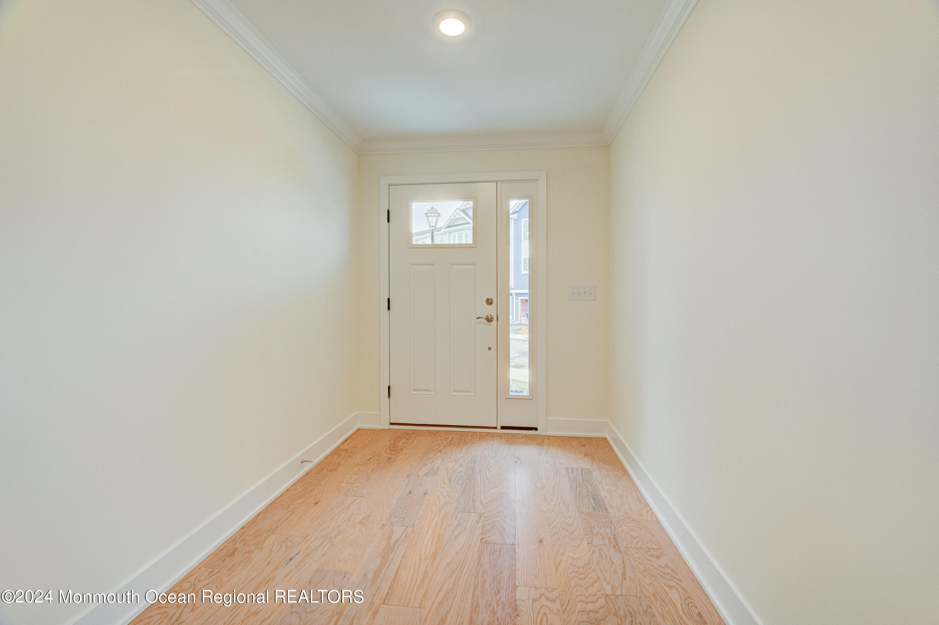 8 Raritan Avenue Keyport, NJ 07735 - Photo 6 of 38 8_raritan_cove007