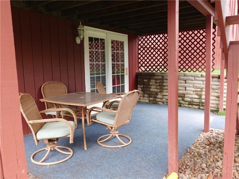 340 Oak Road Plum, PA 15239 - Photo 22 of 25