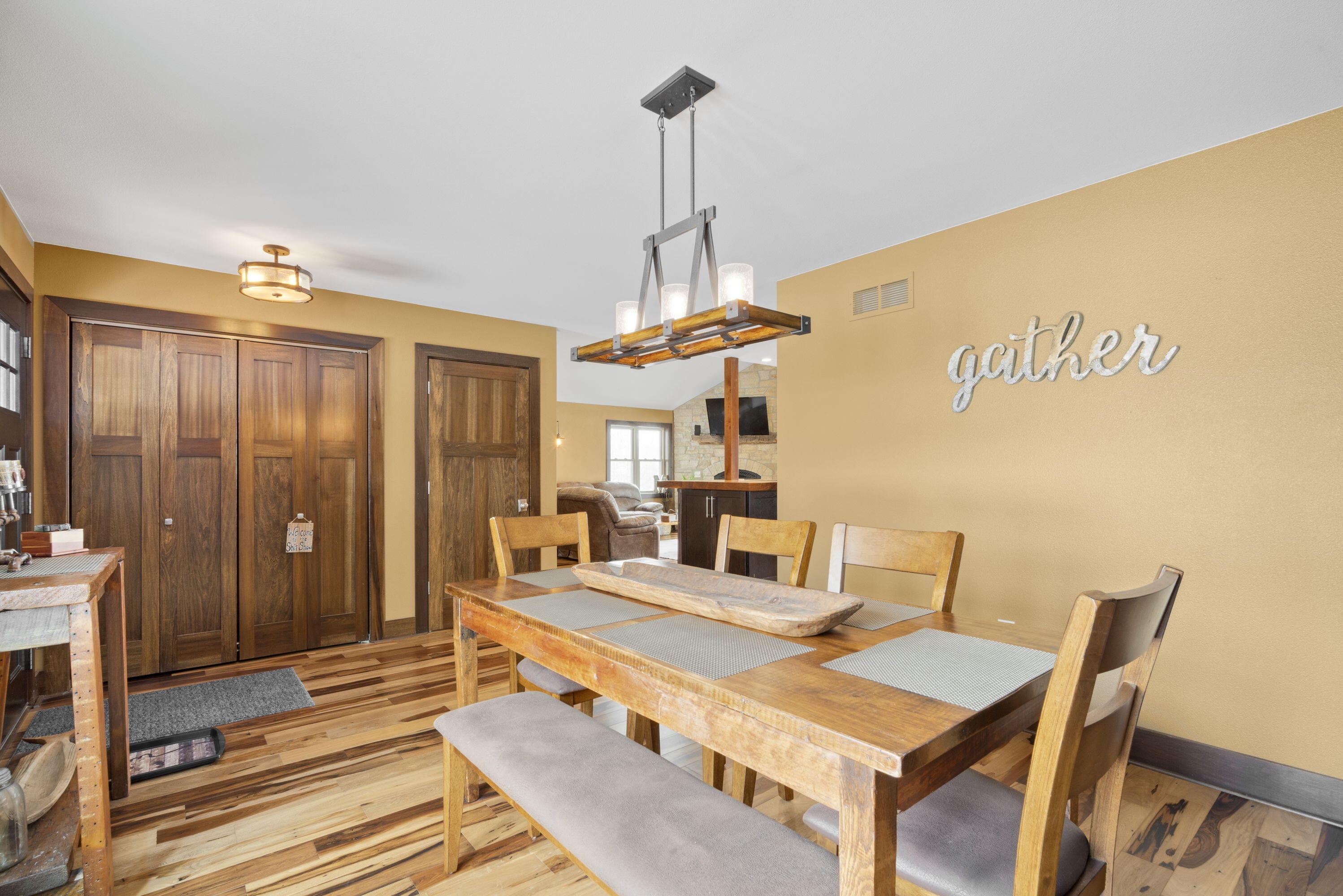 4495 Ridge Road Kewaskum, WI 53040 - Photo 4 of 39 4_imgDSC06383