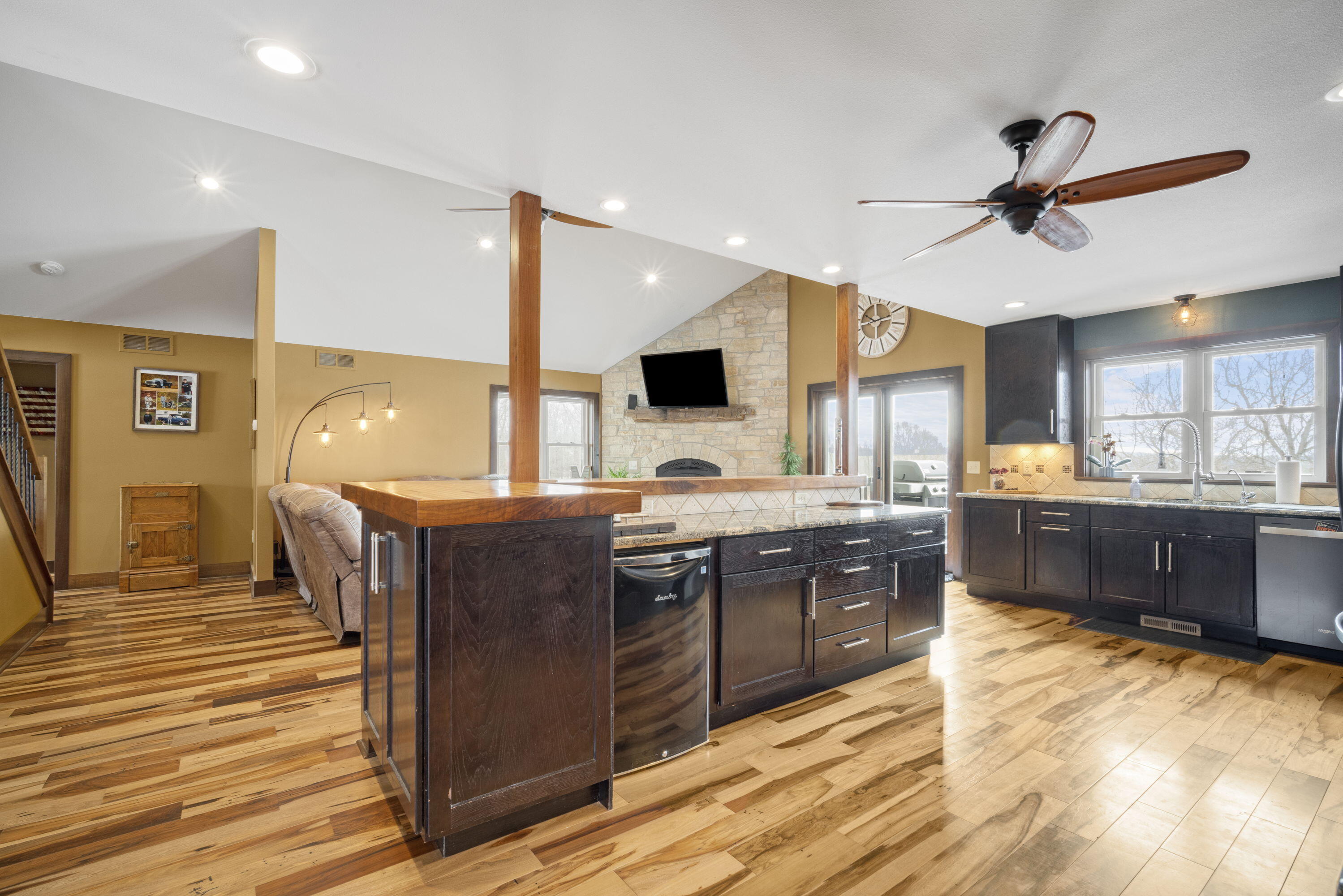 4495 Ridge Road Kewaskum, WI 53040 - Photo 6 of 39 6_imgDSC06393