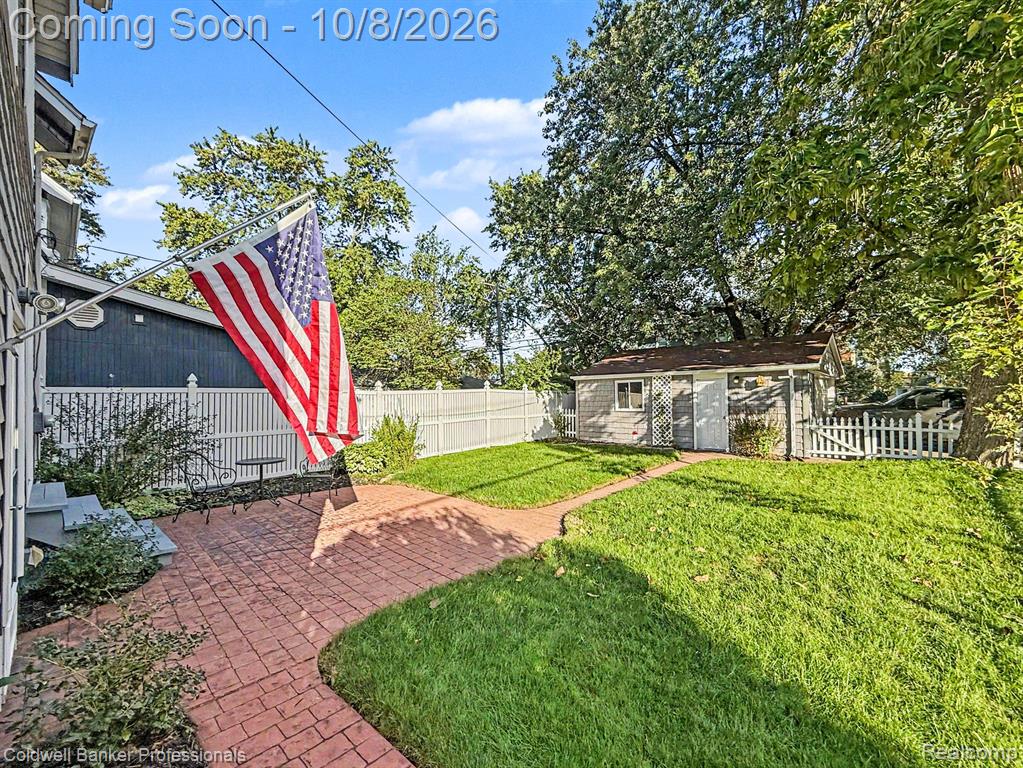 1118 Oxford Road Berkley, MI 48072 - Photo 25 of 29 Gallery Image 25
