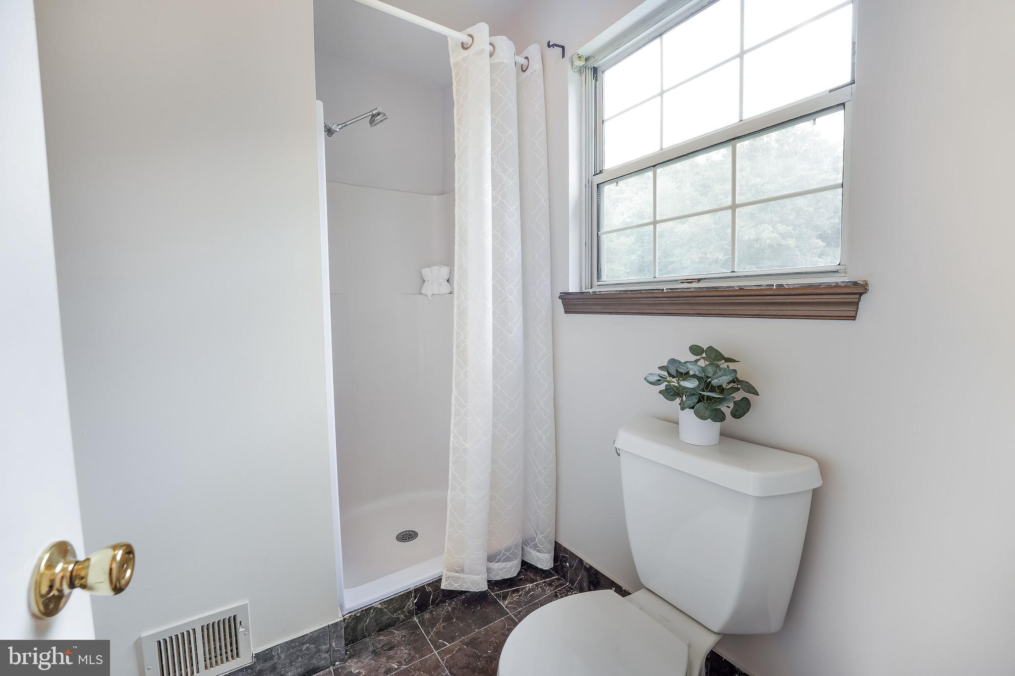 13799 Spriggs Road Manassas, VA 20112 - Photo 23 of 38 Gallery Image 23