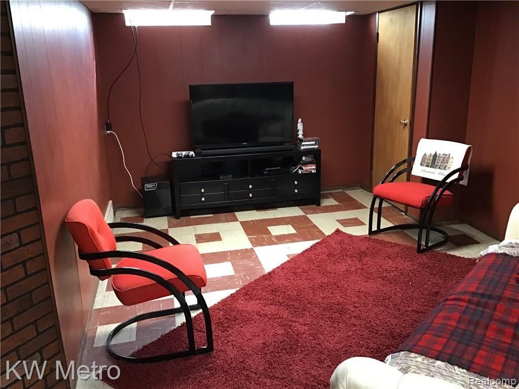 19356 Telegraph Road Detroit, MI 48219 - Photo 12 of 17 YtRpvC+DTims2pO+Yl47Uw.jpg