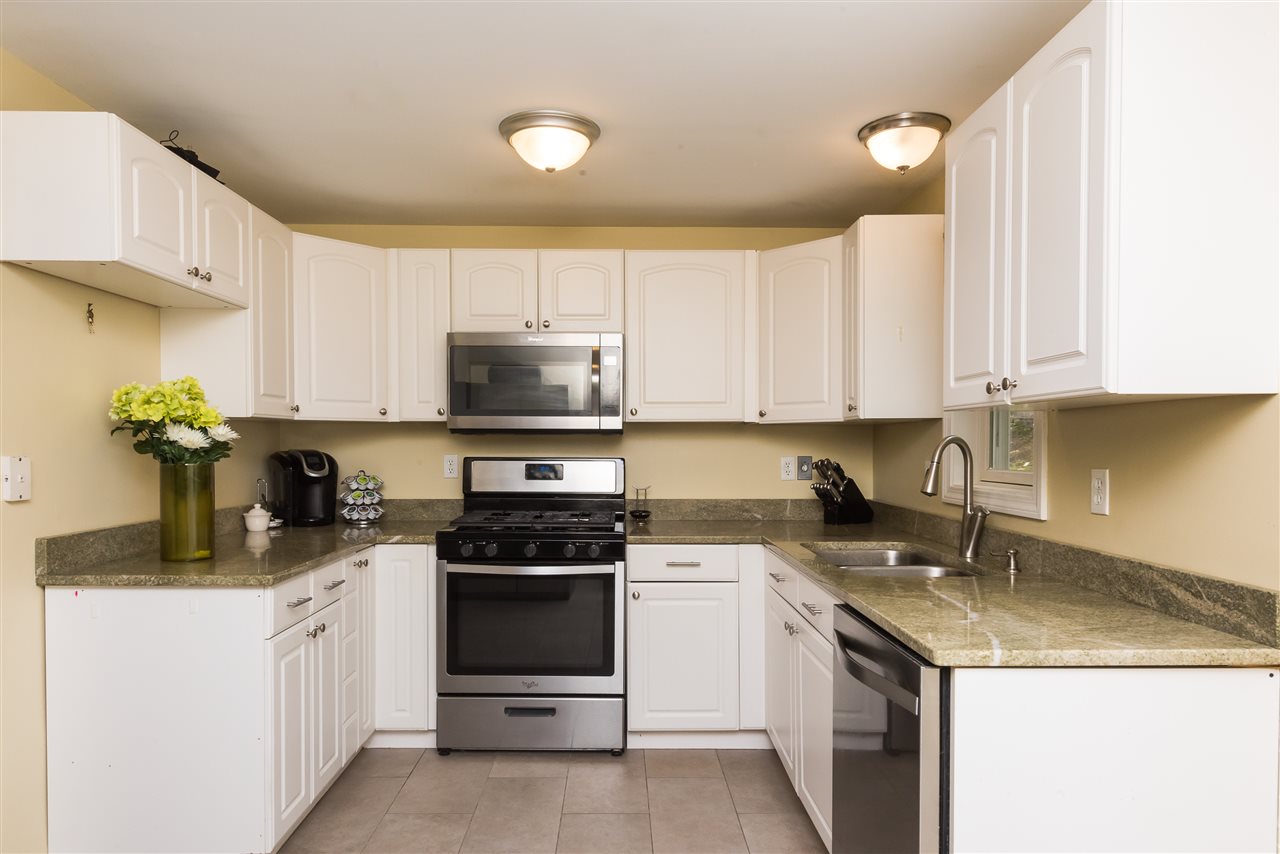 541 Berry River Road Barrington, NH 03825 - Photo 2 of 27